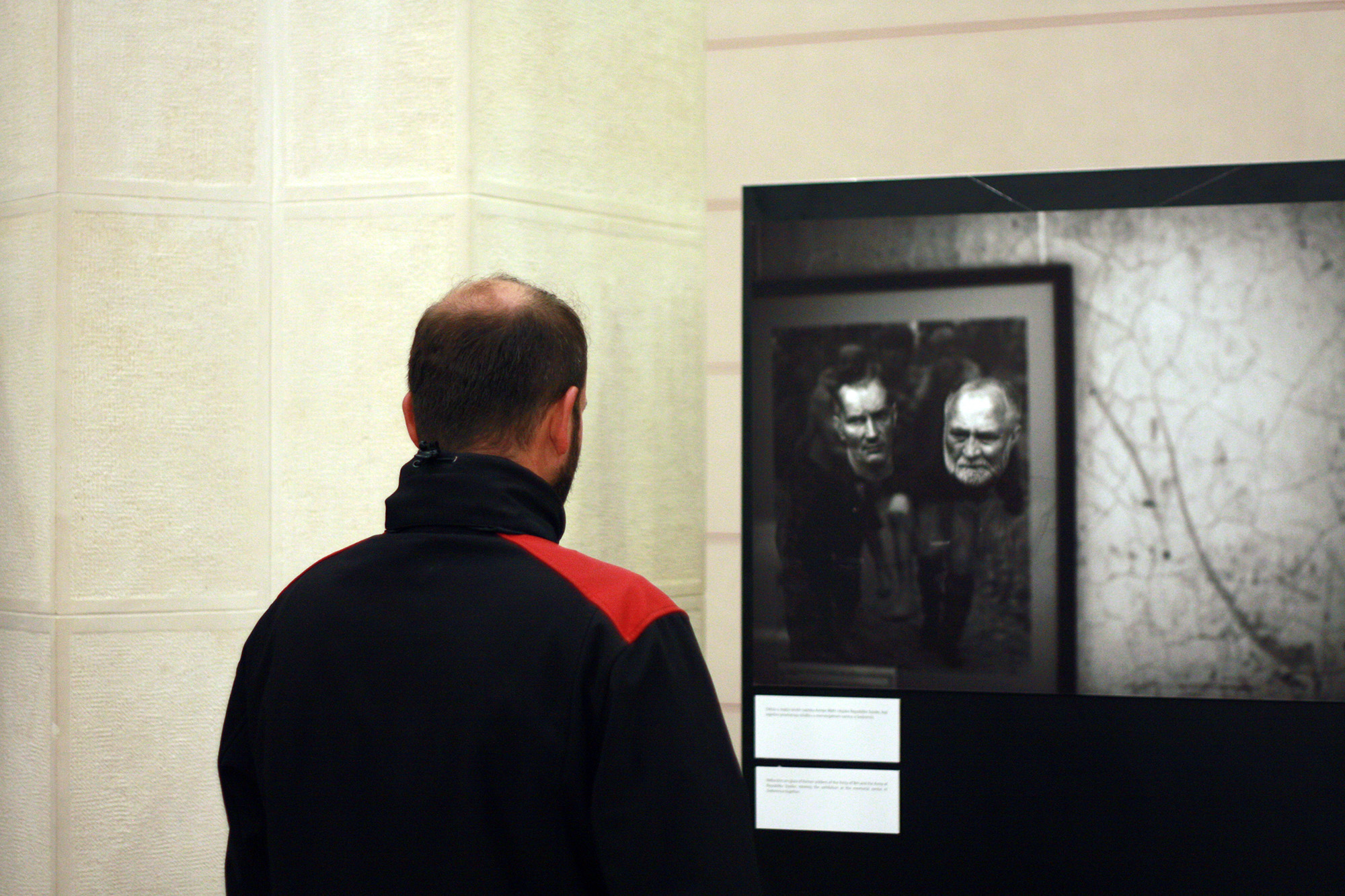 Vijećnica, Sarajevo 1 – 14 October 2016 Exhibition of photographs “War of Memories”