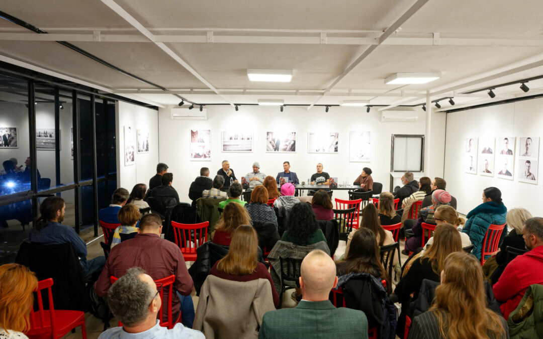 The book We Come in Peace promoted to mark the anniversary of the Dayton Peace Agreement